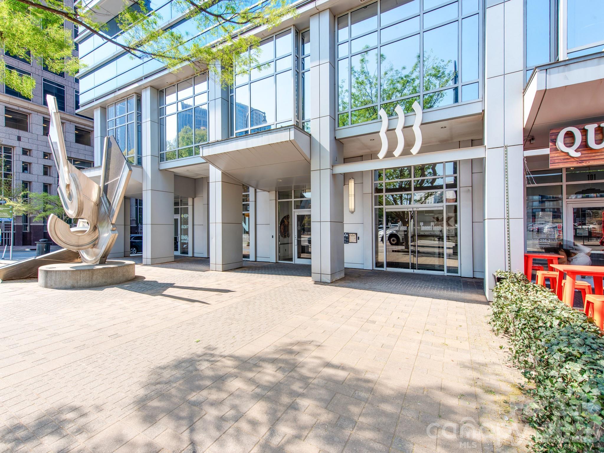 333 W Trade Street Charlotte NC 28202