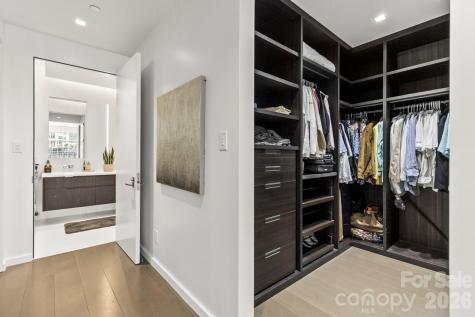 435 S Tryon Street Charlotte NC 28202