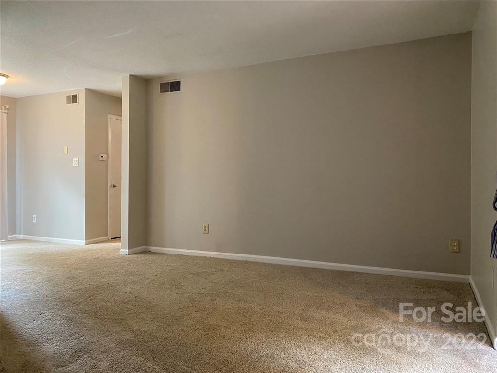 2014 Countrymens Court Charlotte NC 28210