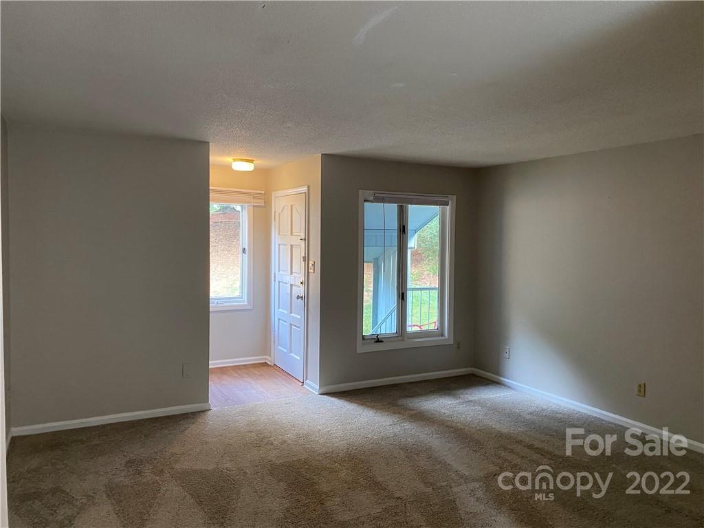 2014 Countrymens Court Charlotte NC 28210