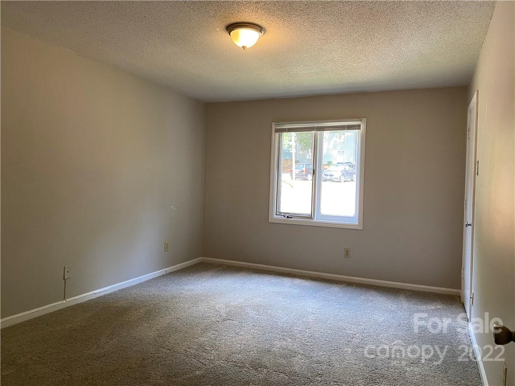 2014 Countrymens Court Charlotte NC 28210