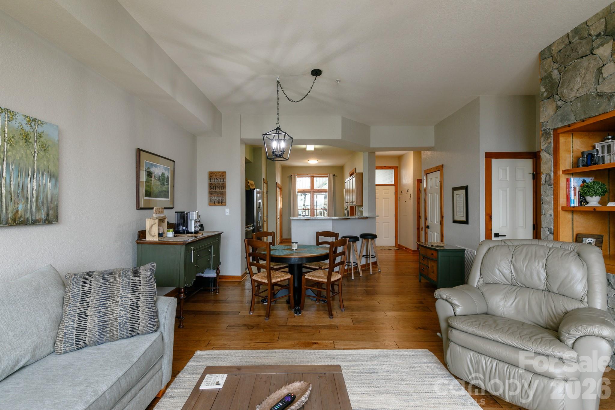 10 Stoney Falls Loop Burnsville NC 28714