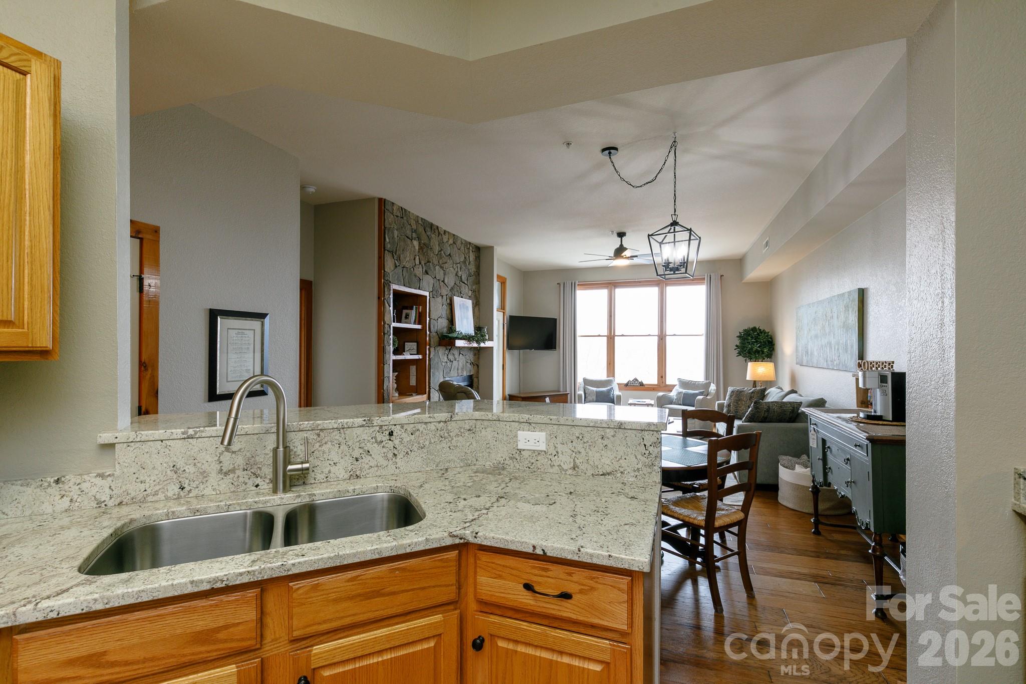 10 Stoney Falls Loop Burnsville NC 28714