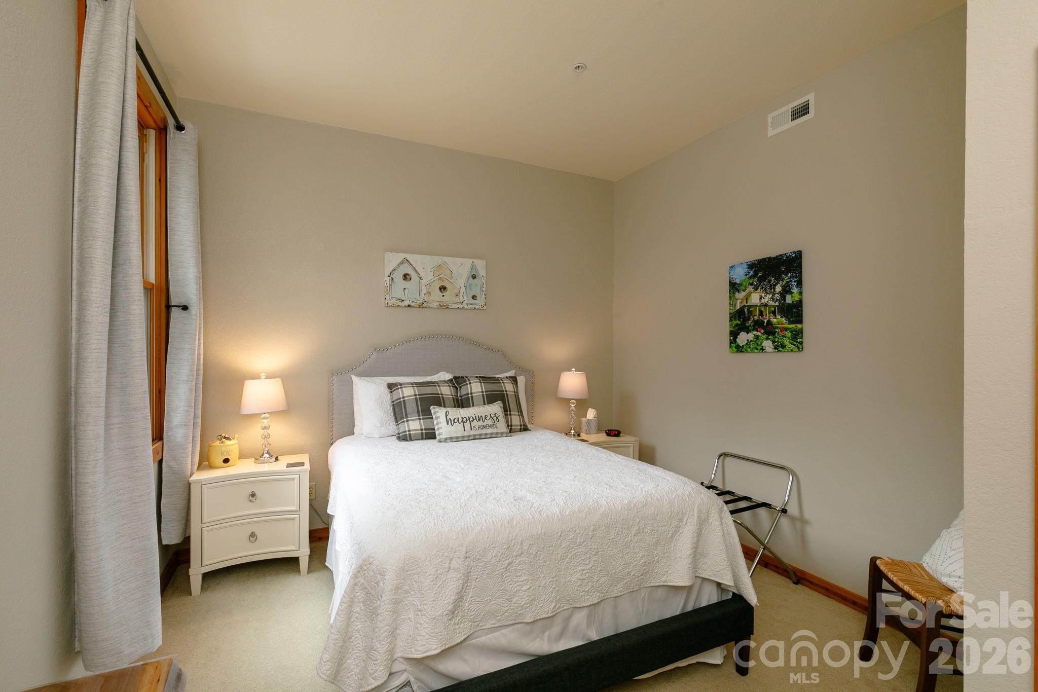 10 Stoney Falls Loop Burnsville NC 28714