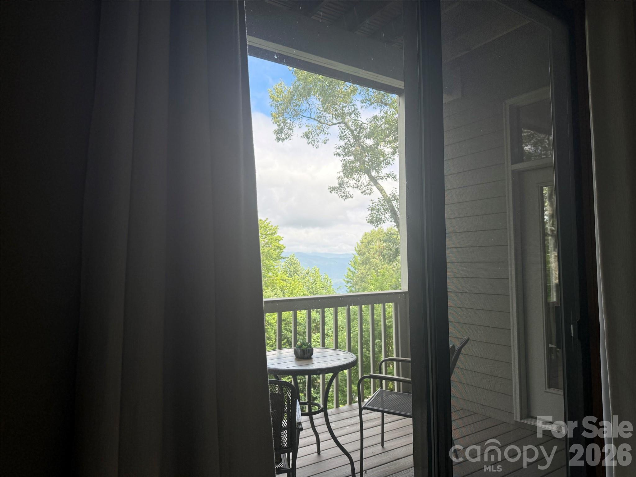 10 Stoney Falls Loop Burnsville NC 28714