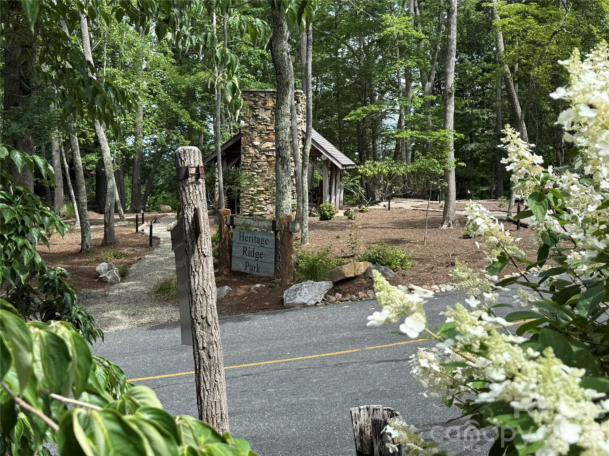 10 Stoney Falls Loop Burnsville NC 28714
