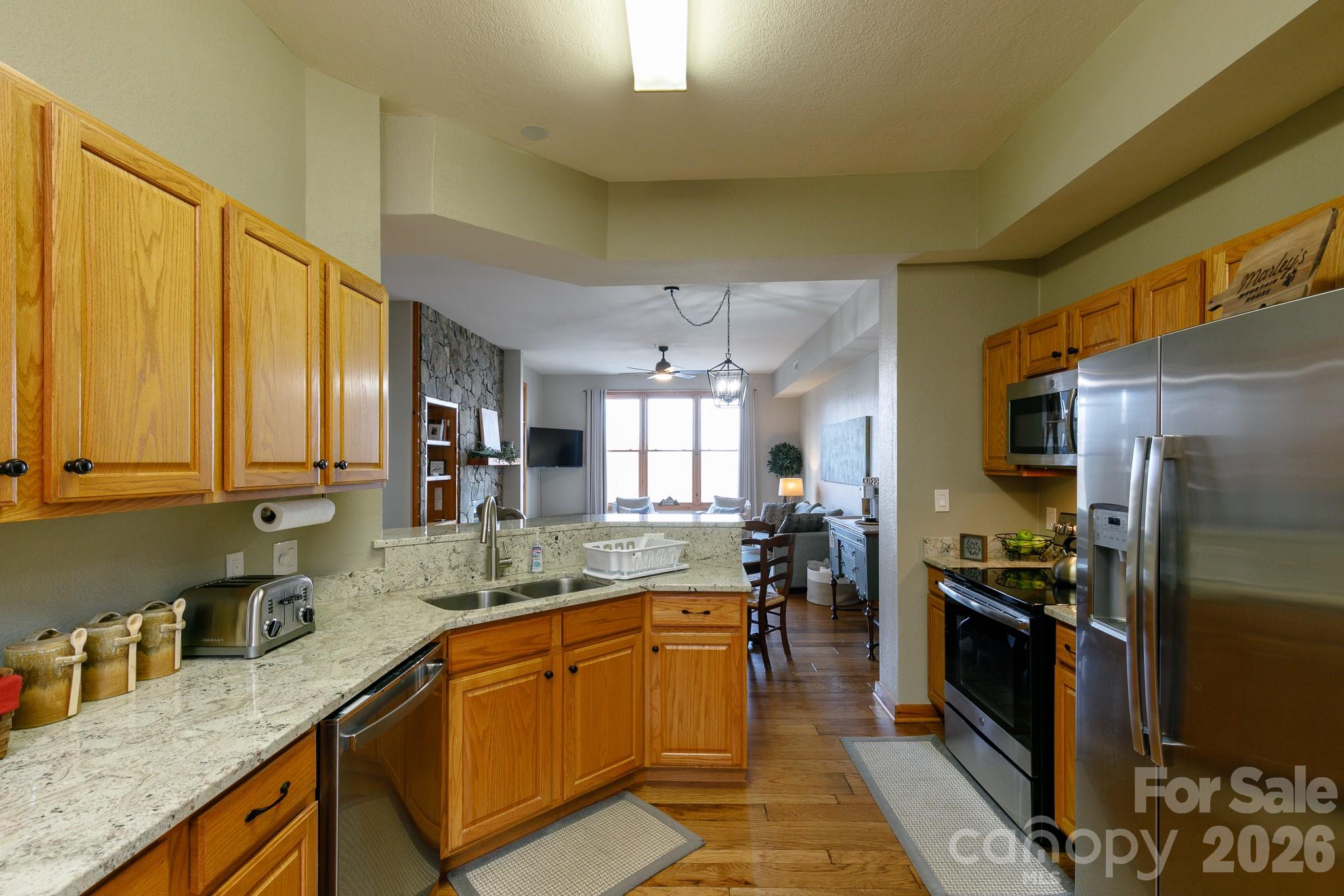 10 Stoney Falls Loop Burnsville NC 28714