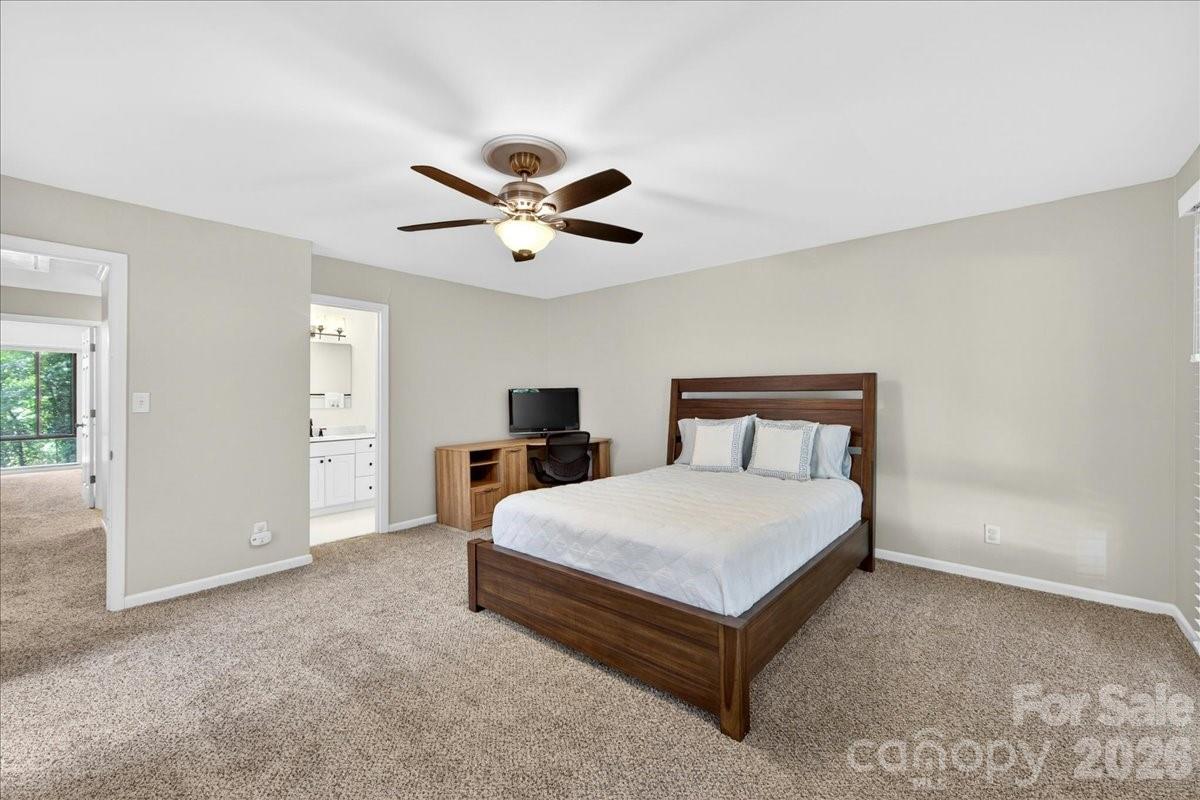 5803 Sharon Road Charlotte NC 28210