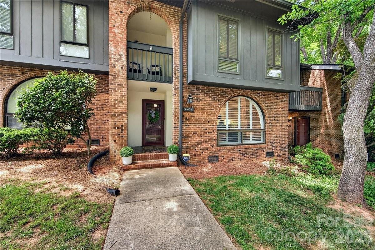 5803 Sharon Road Charlotte NC 28210