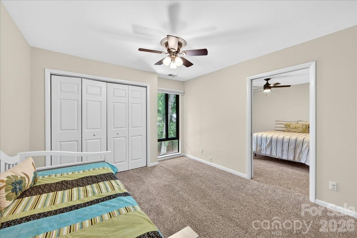 5803 Sharon Road Charlotte NC 28210