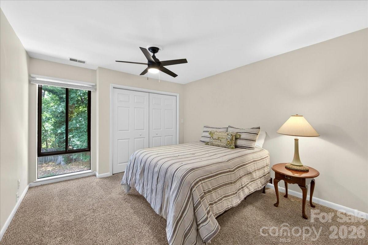 5803 Sharon Road Charlotte NC 28210
