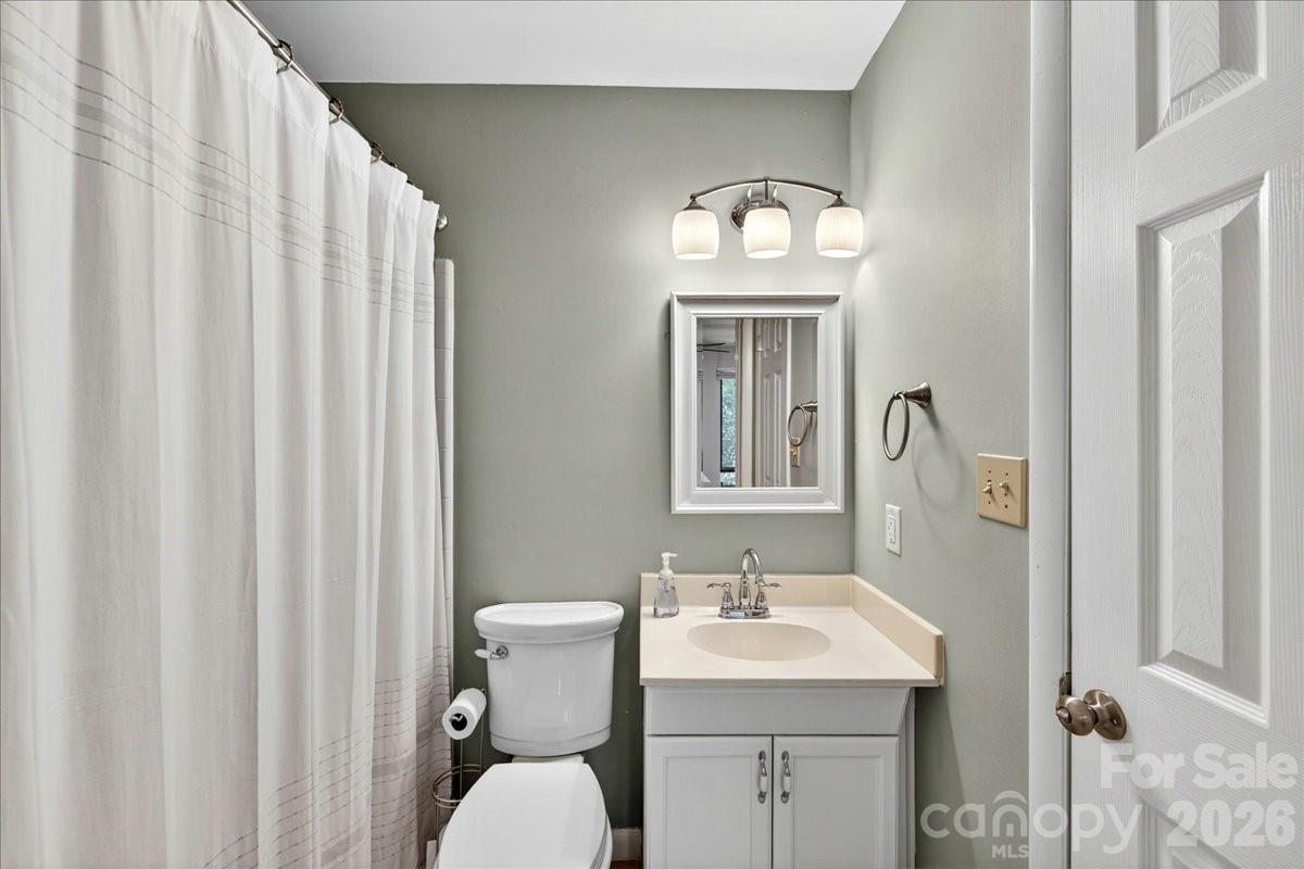 5803 Sharon Road Charlotte NC 28210
