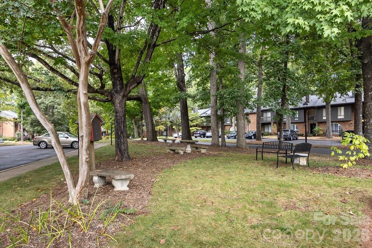 5803 Sharon Road Charlotte NC 28210