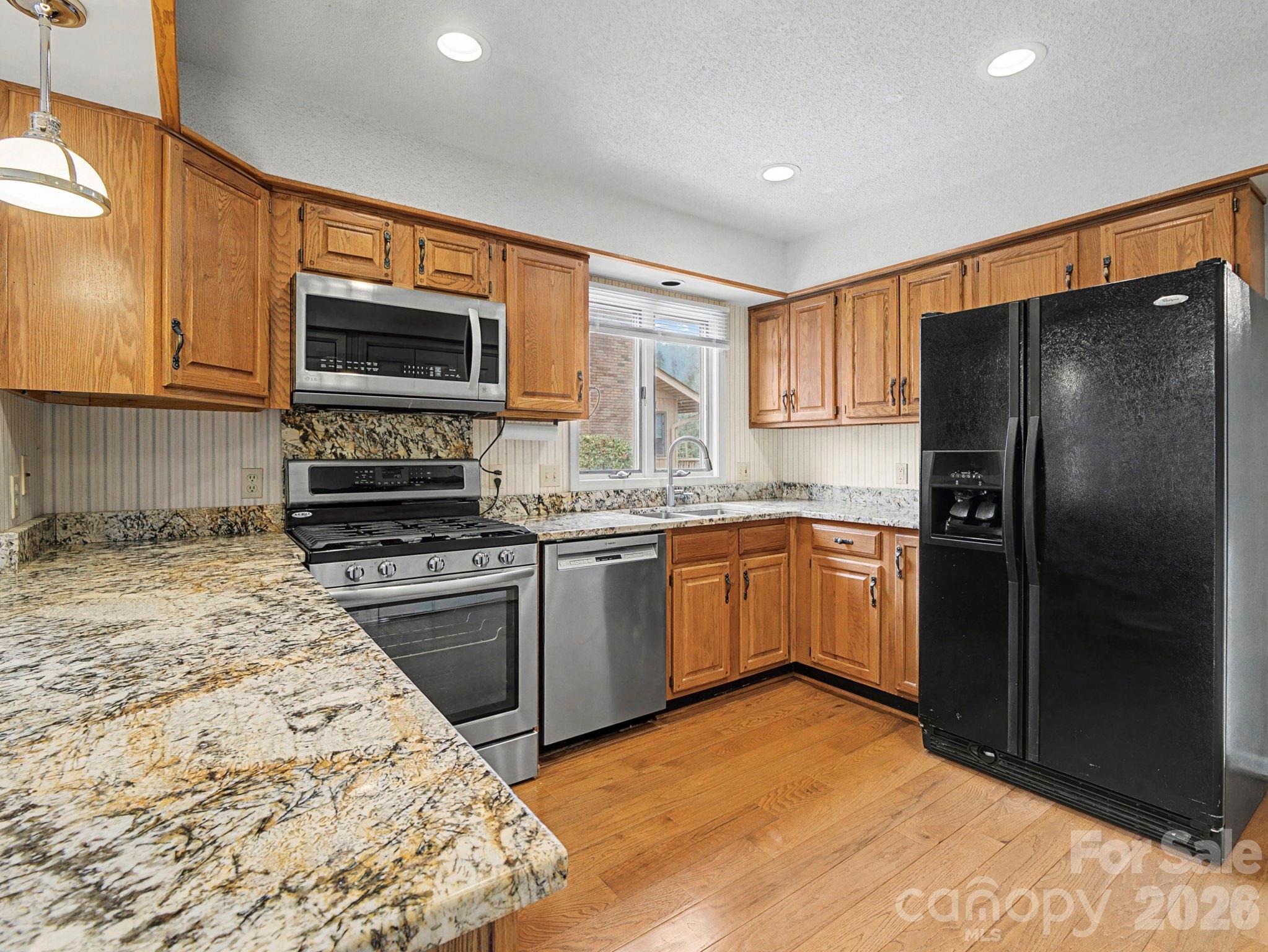 605 Red Oak Drive Hendersonville NC 28791