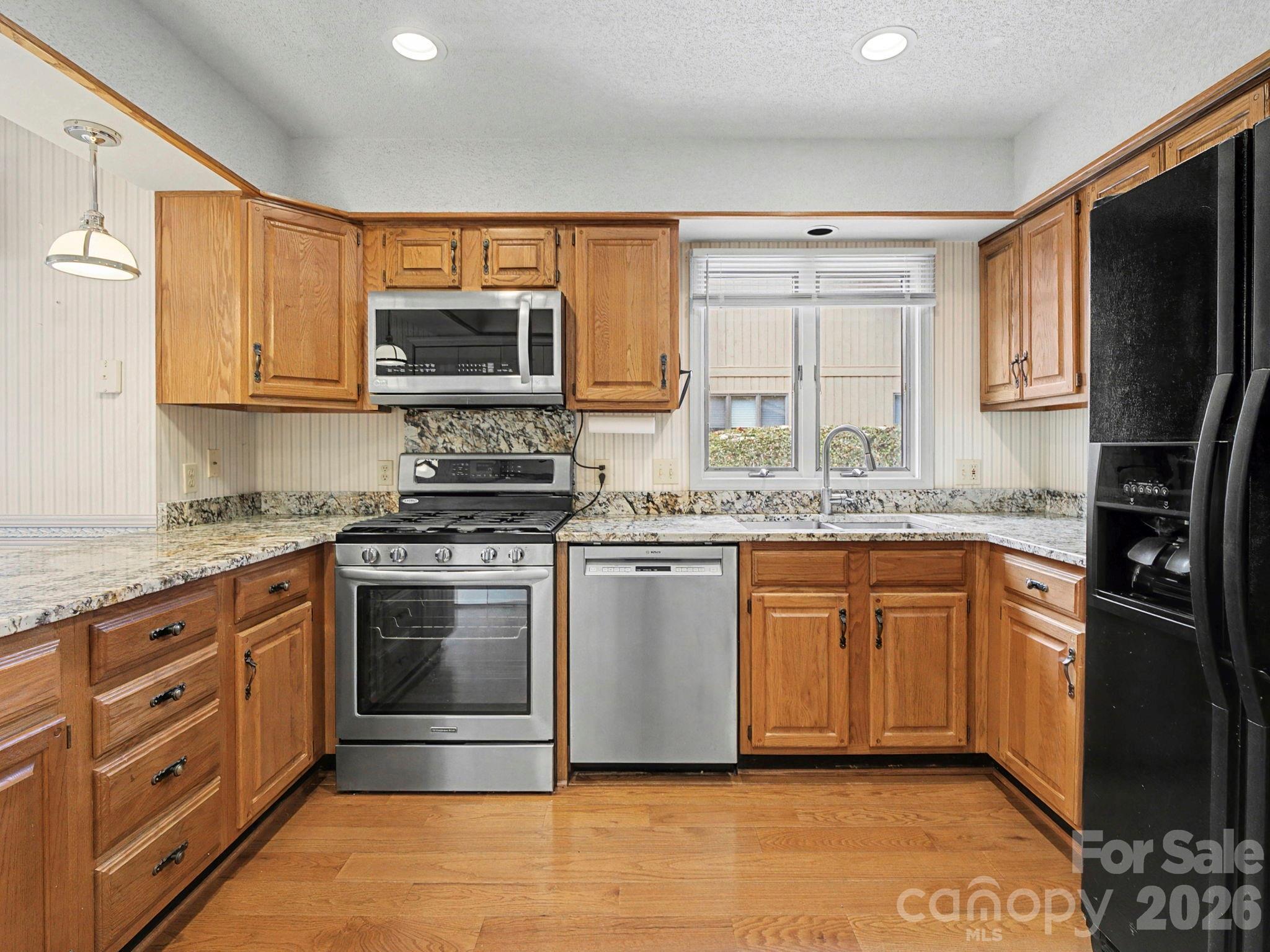 605 Red Oak Drive Hendersonville NC 28791