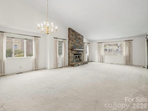 605 Red Oak Drive Hendersonville NC 28791