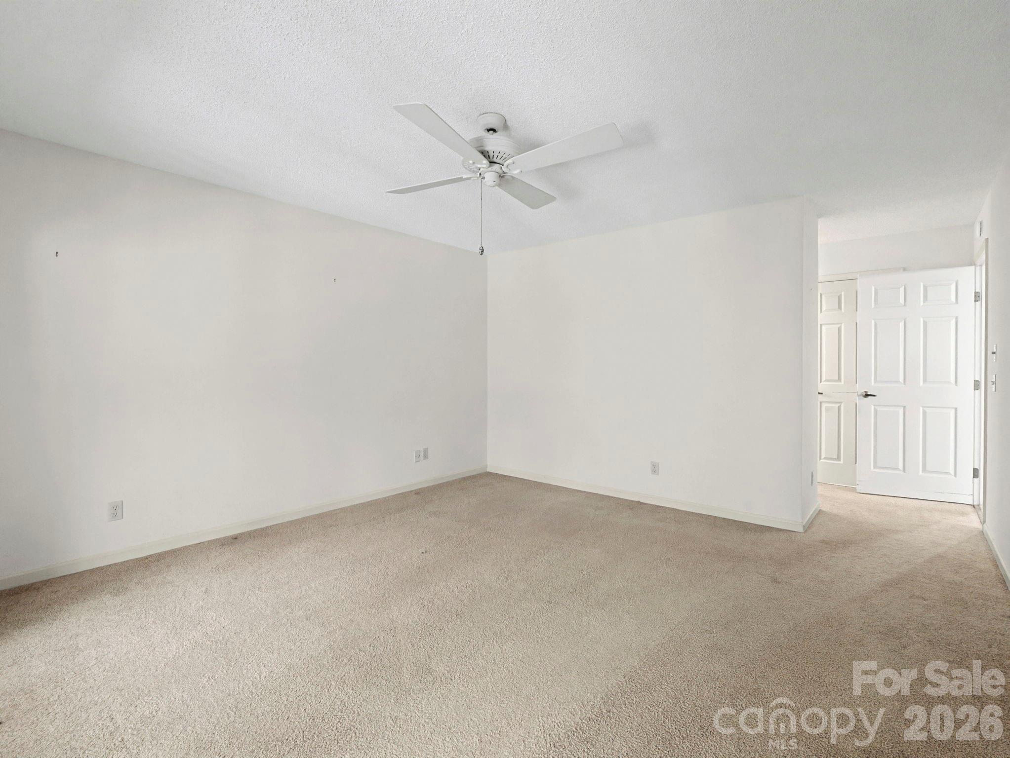 605 Red Oak Drive Hendersonville NC 28791