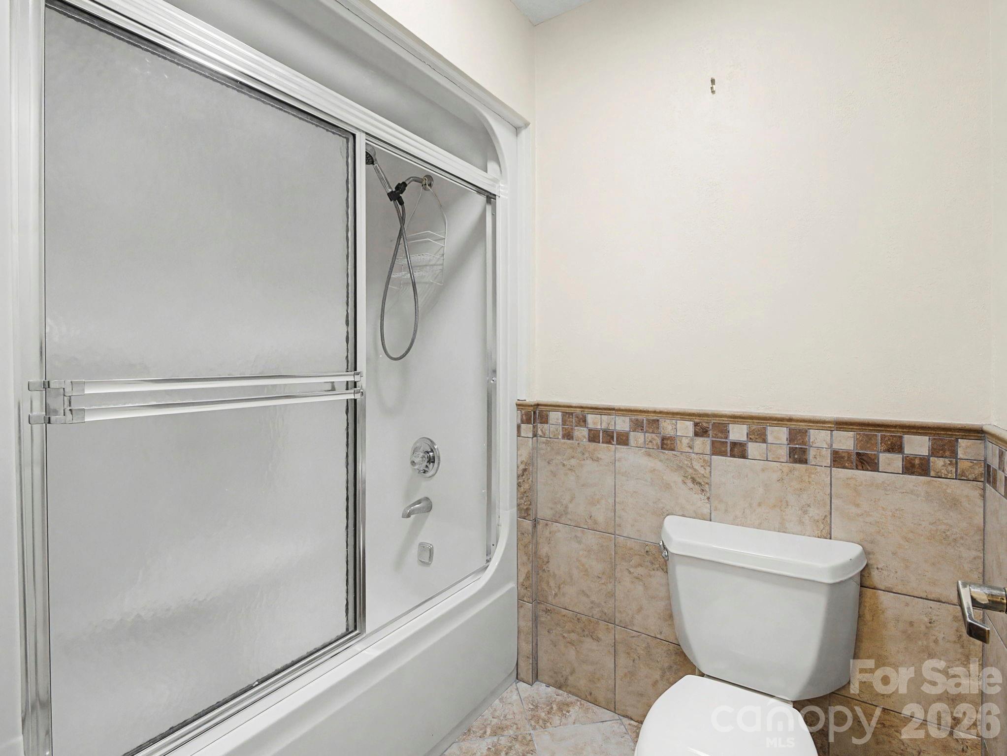 605 Red Oak Drive Hendersonville NC 28791