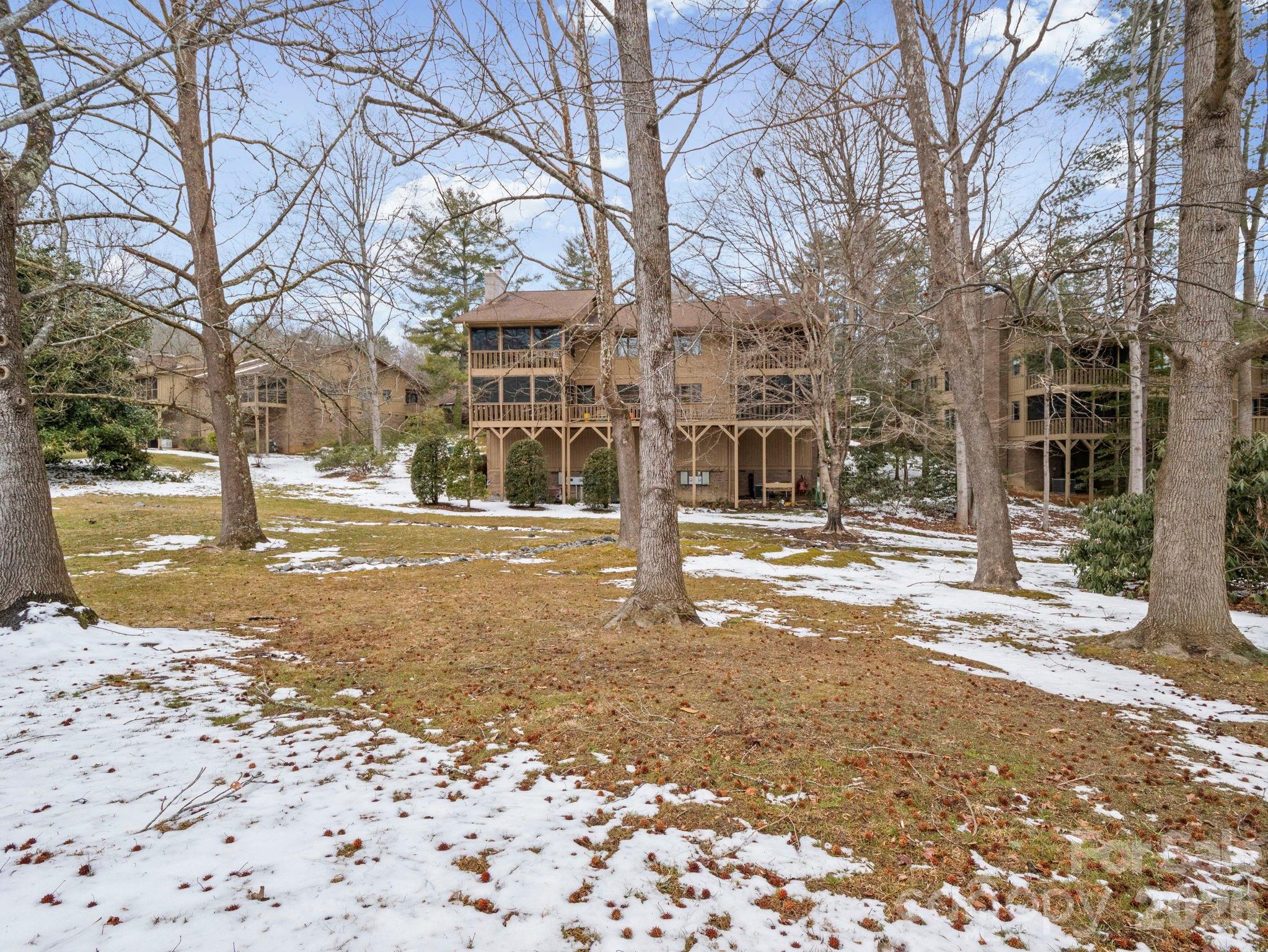 605 Red Oak Drive Hendersonville NC 28791