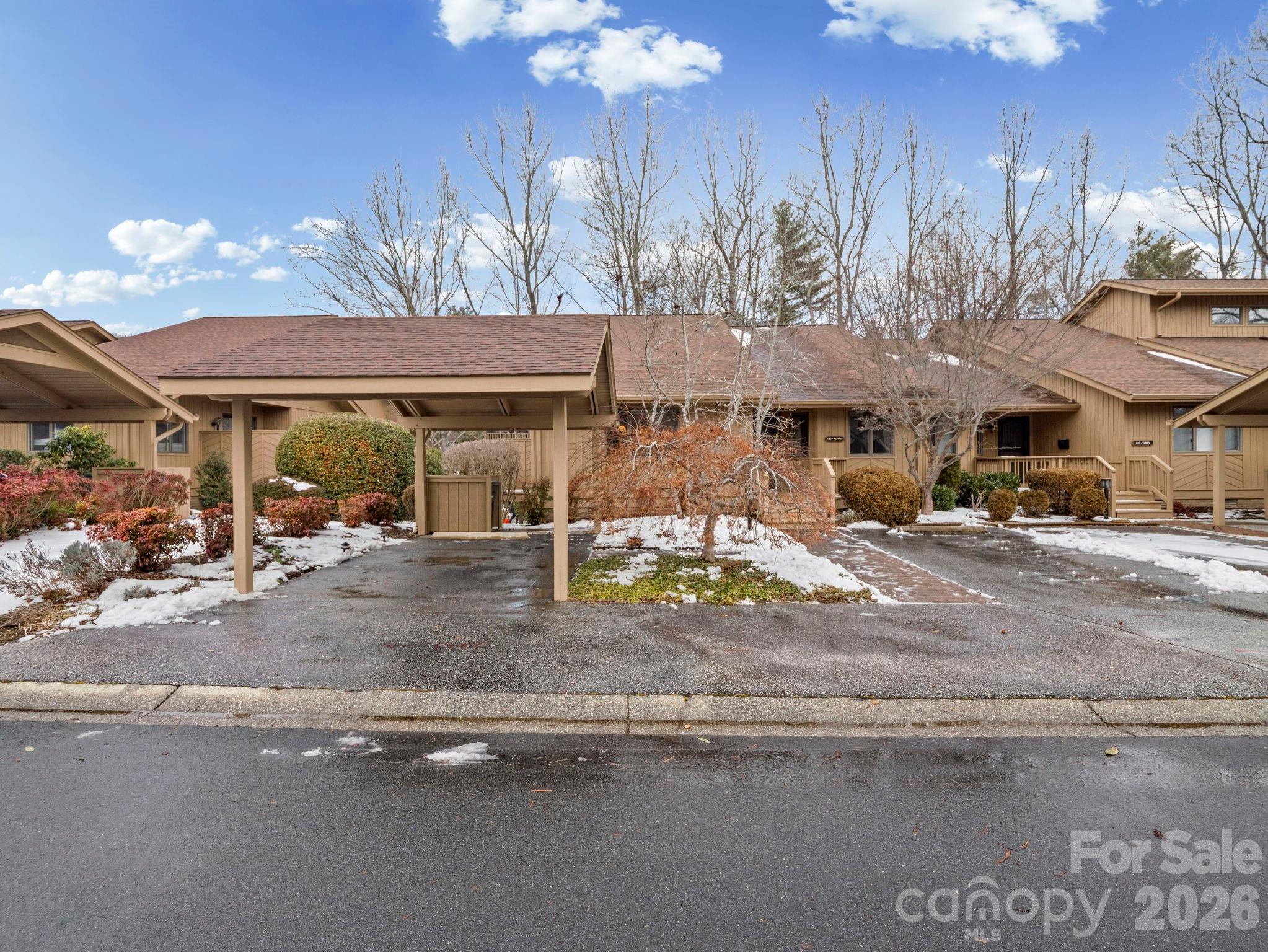 605 Red Oak Drive Hendersonville NC 28791