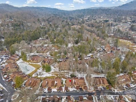 605 Red Oak Drive Hendersonville NC 28791