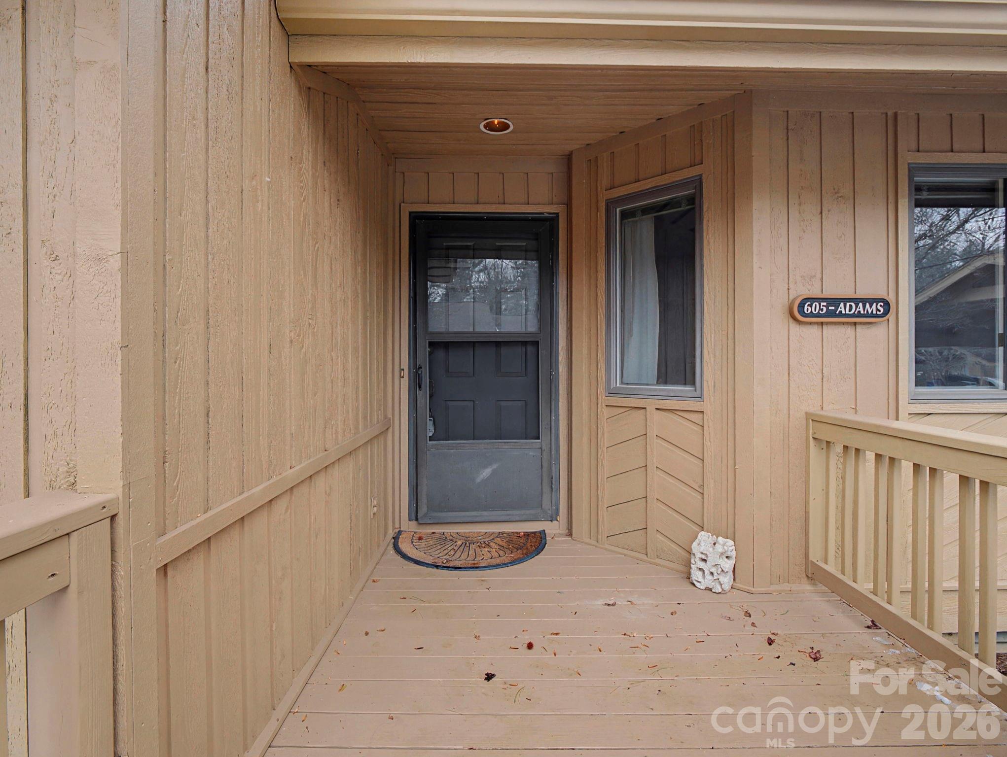 605 Red Oak Drive Hendersonville NC 28791