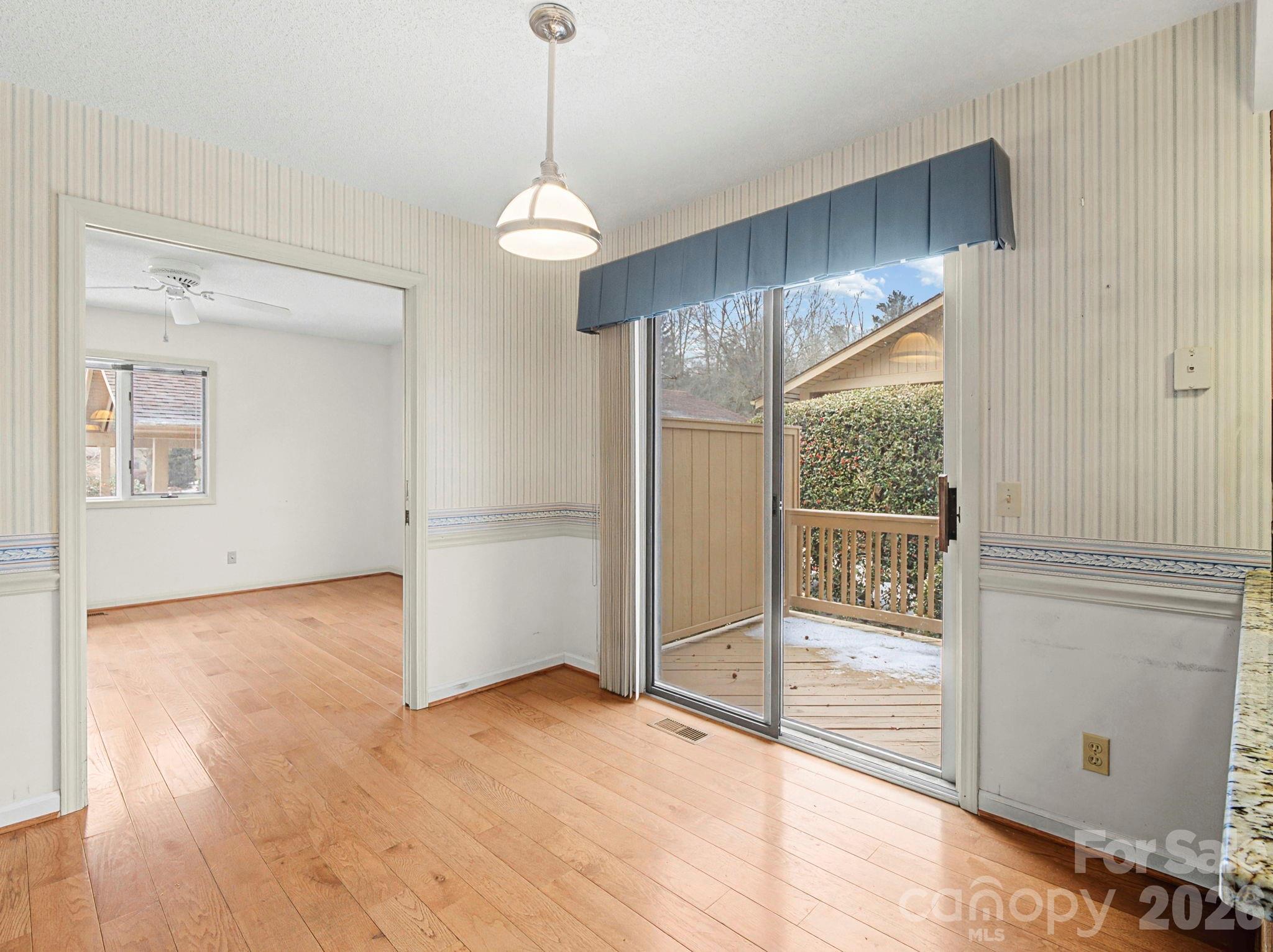 605 Red Oak Drive Hendersonville NC 28791