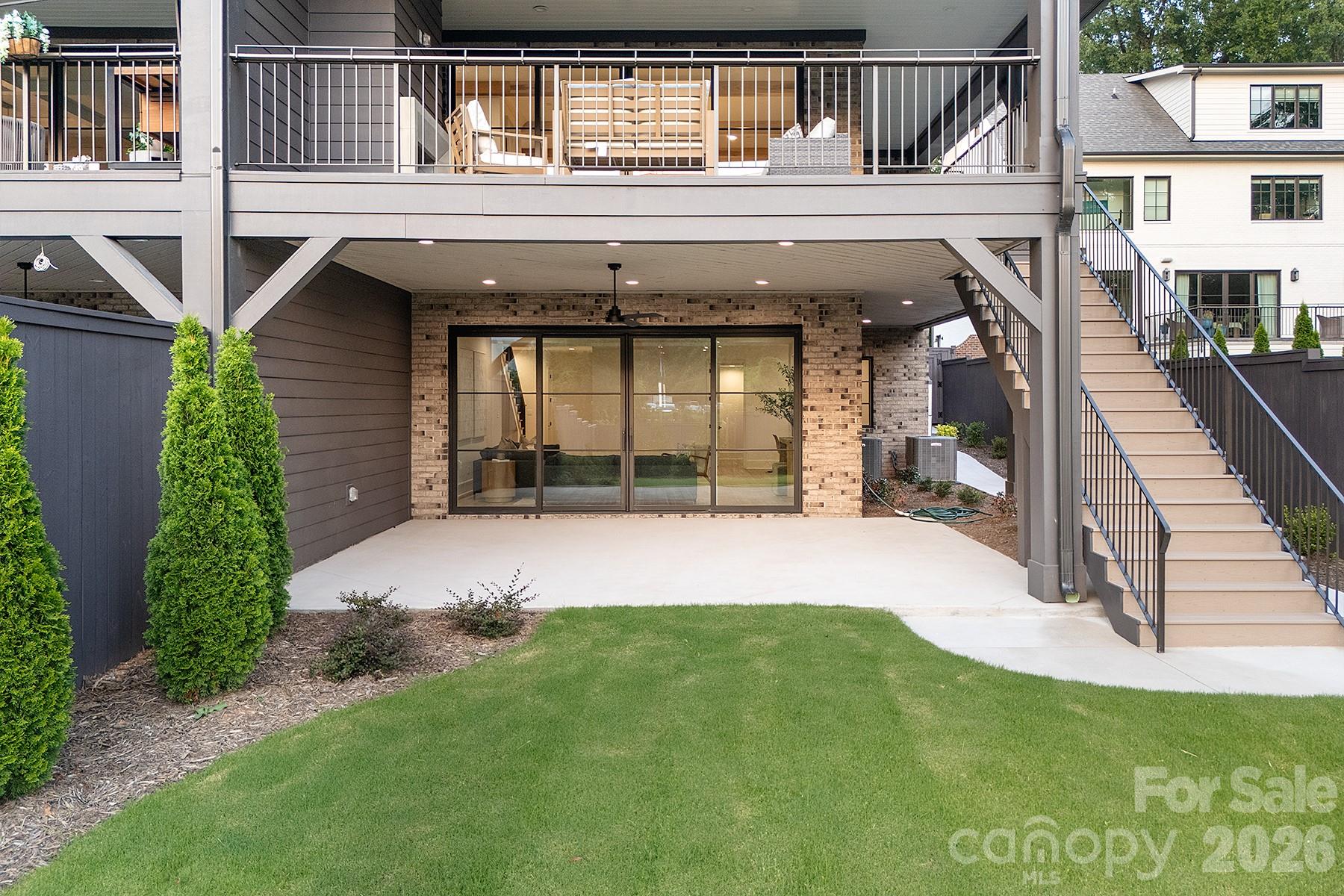 1214 S Kings Drive Charlotte NC 28207