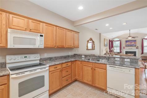 93 Outlook Circle Swannanoa NC 28778