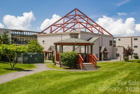 301 Pinnacle Inn Road Beech Mountain NC 28604