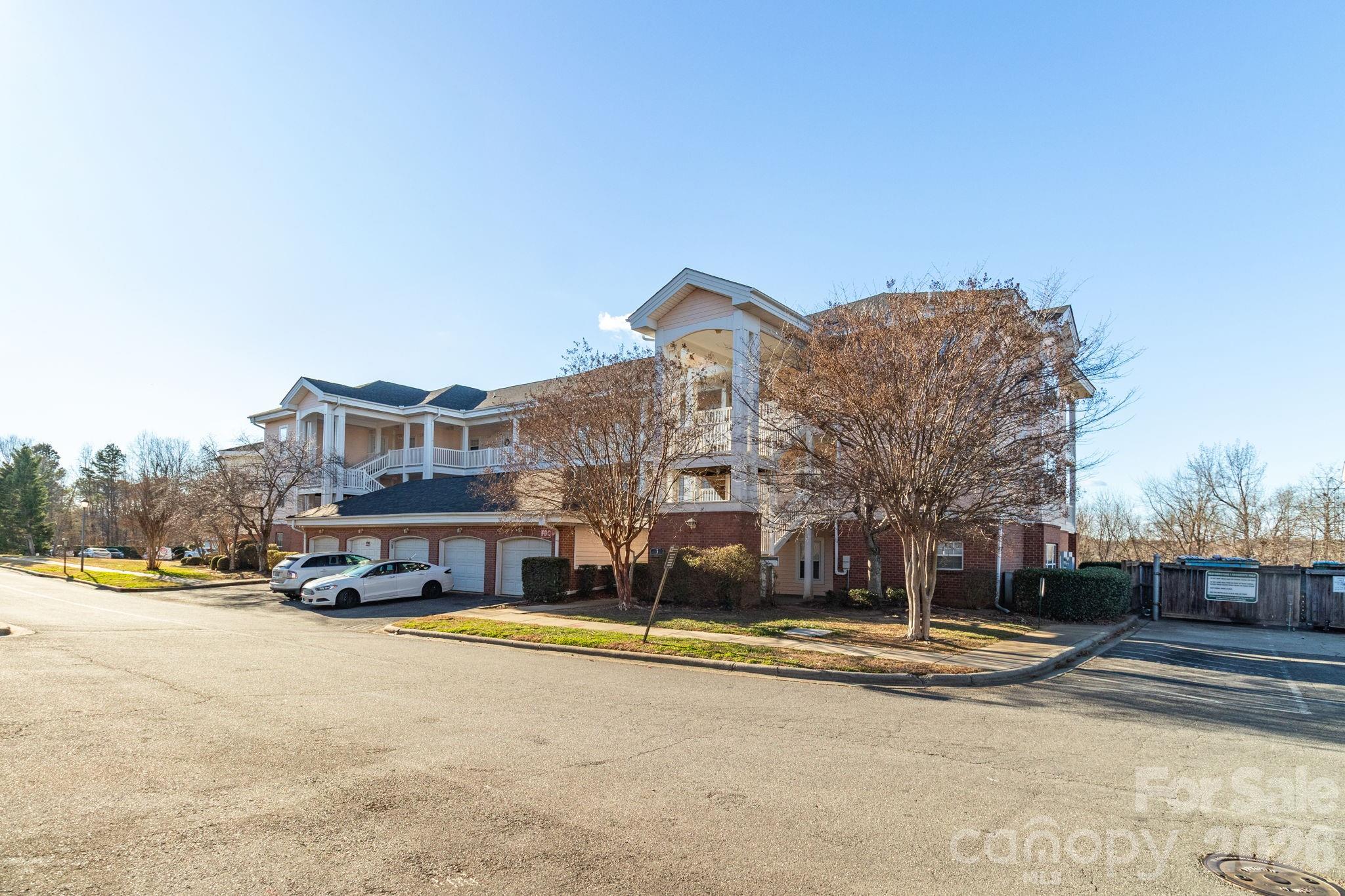 9047 Meadow Vista Road Charlotte NC 28213