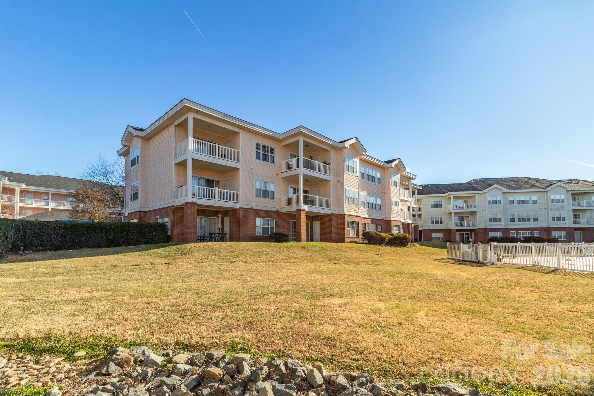 9047 Meadow Vista Road Charlotte NC 28213