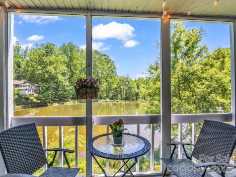 68 Lakeview Court Brevard NC 28712