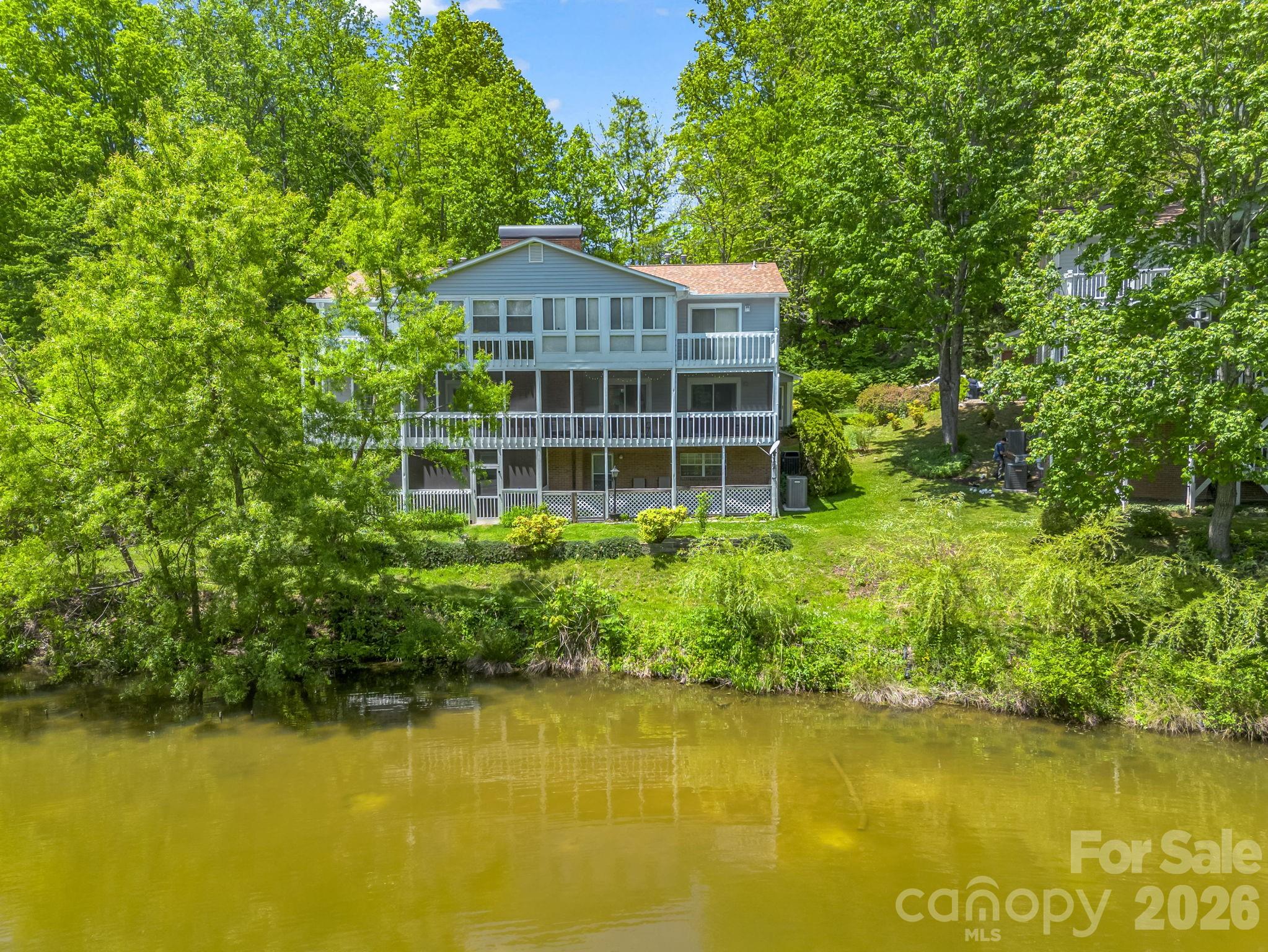 68 Lakeview Court Brevard NC 28712