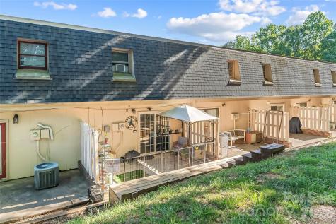 224 14th Avenue SE Hickory NC 28602