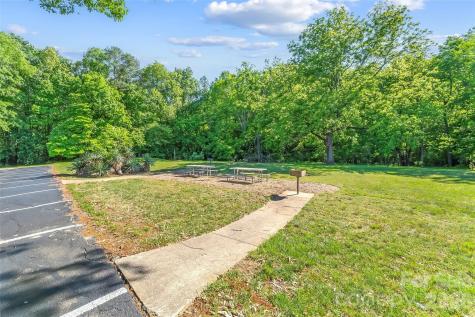 224 14th Avenue SE Hickory NC 28602