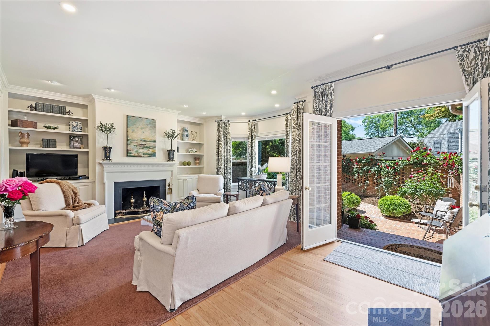 2320 Selwyn Avenue Charlotte NC 28207