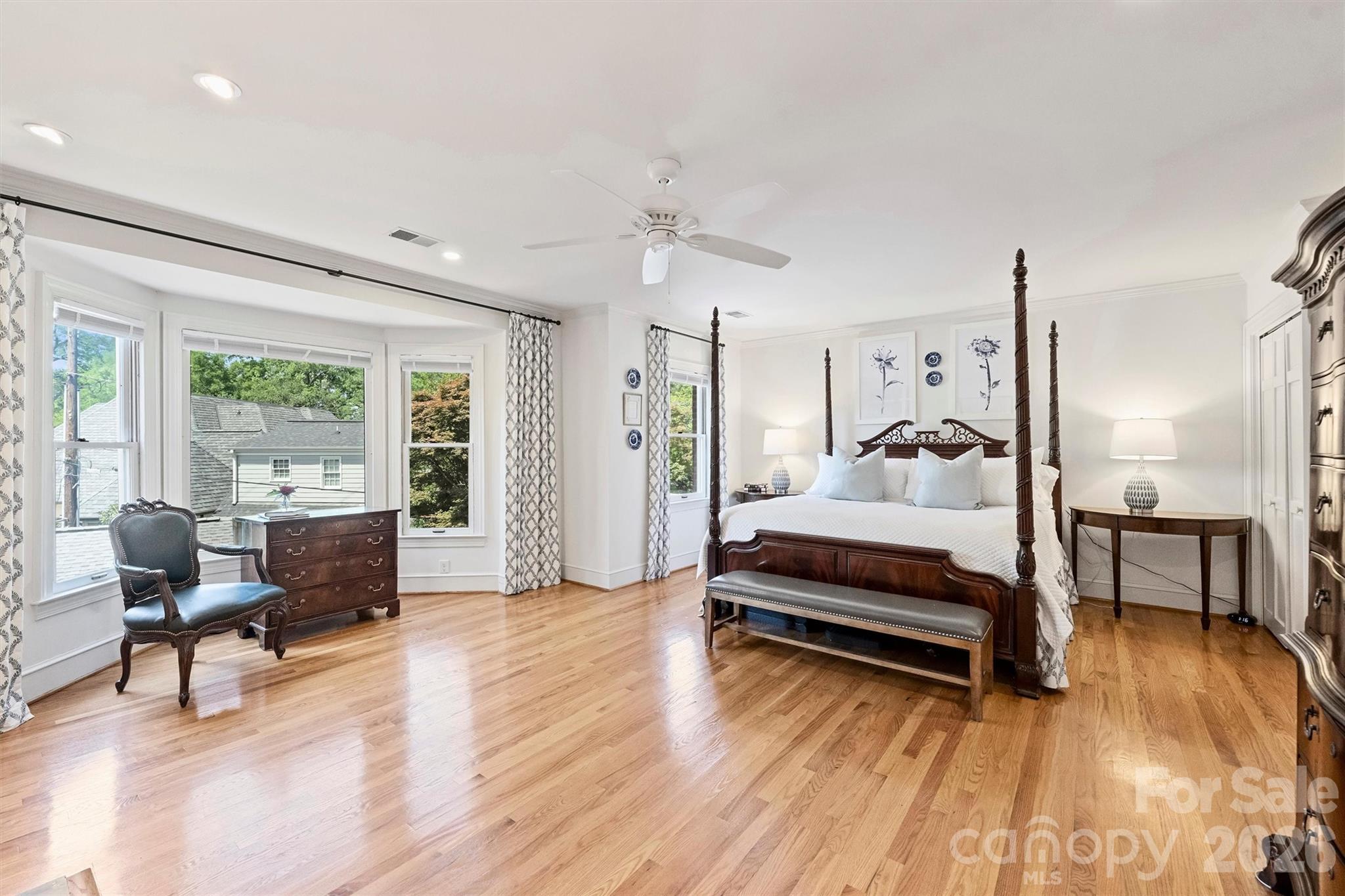 2320 Selwyn Avenue Charlotte NC 28207