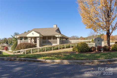 4202 Dominic Lane Asheville NC 28805