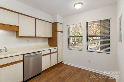 4202 Dominic Lane Asheville NC 28805