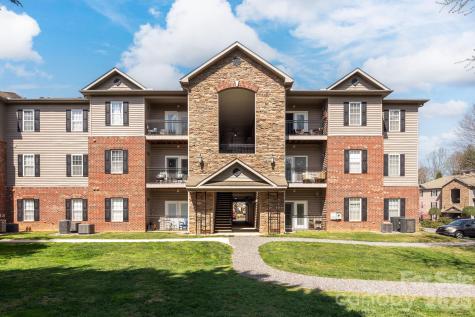 123 Appeldoorn Circle Asheville NC 28803