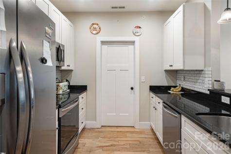 124 Foxden Drive Fletcher NC 28732