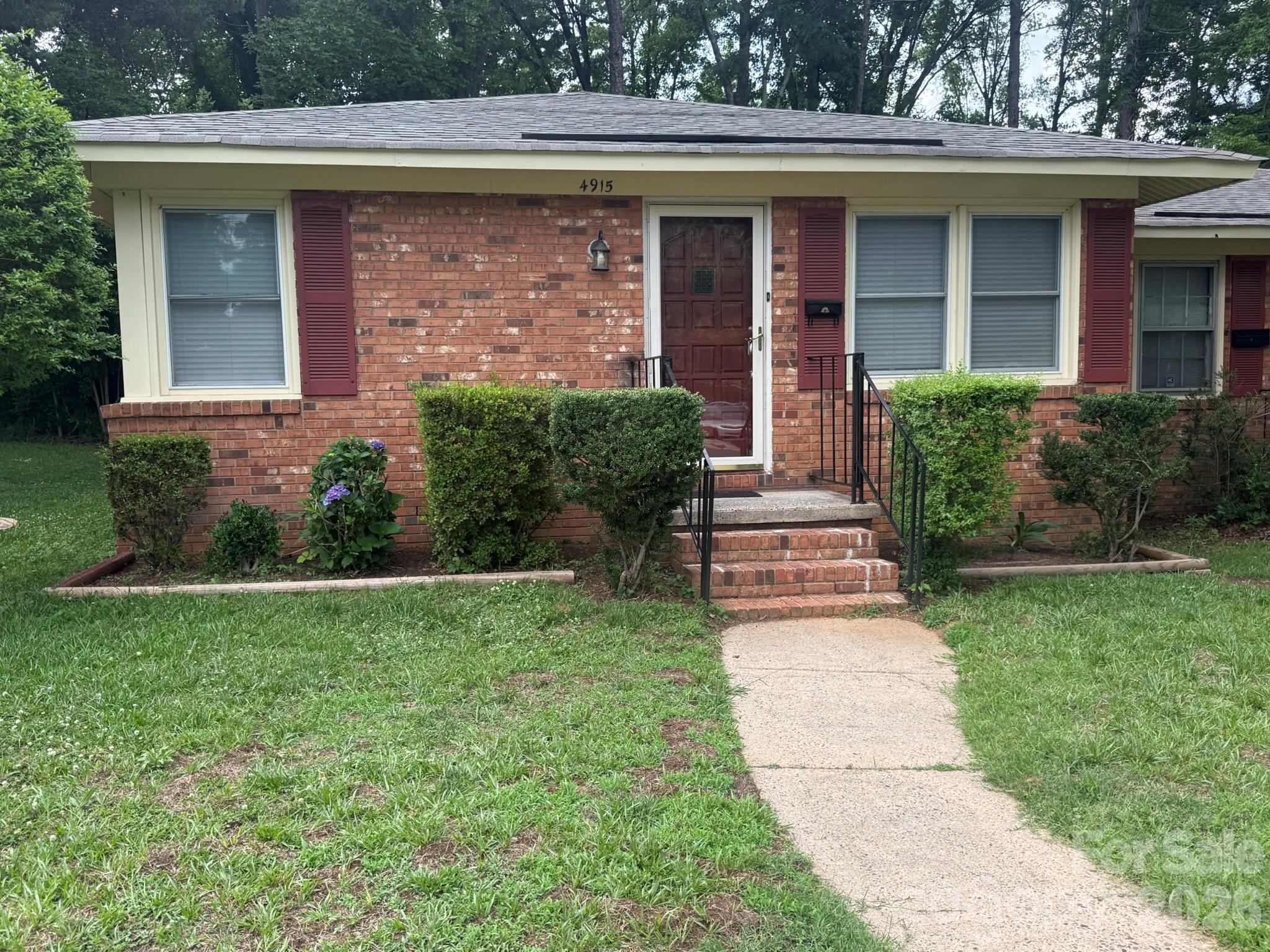 4915 Malibu Drive Charlotte NC 28215