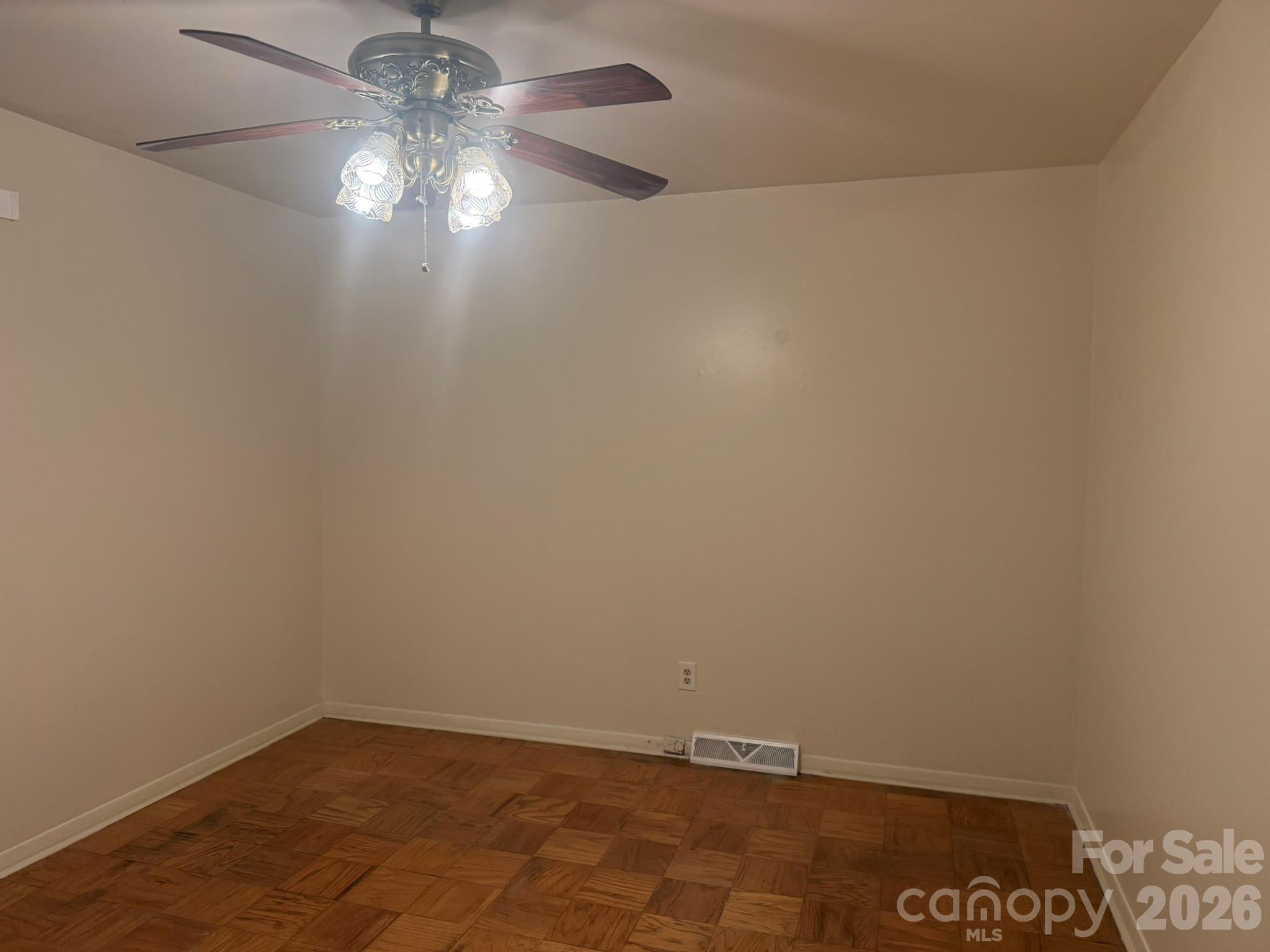 4915 Malibu Drive Charlotte NC 28215