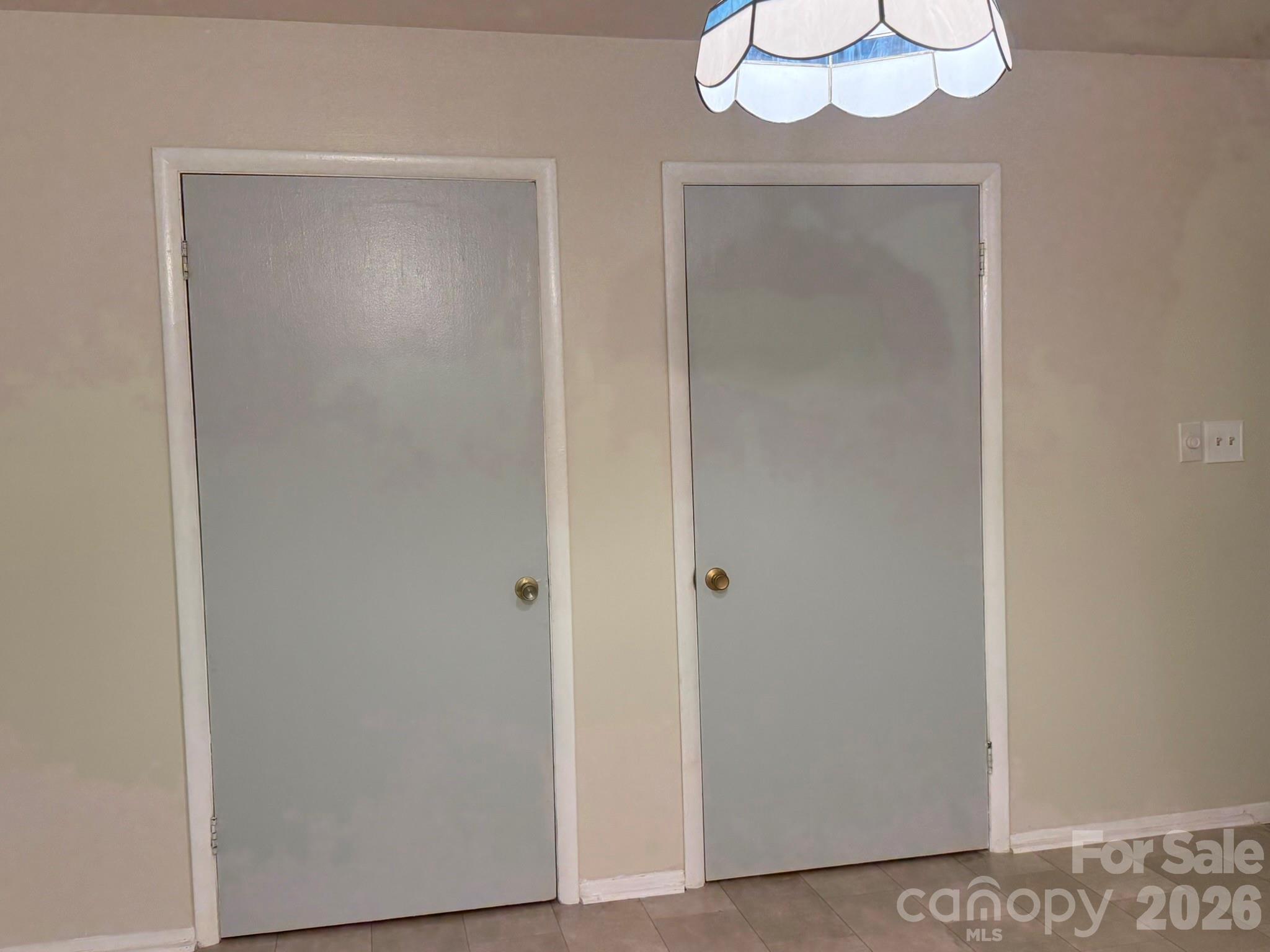 4915 Malibu Drive Charlotte NC 28215