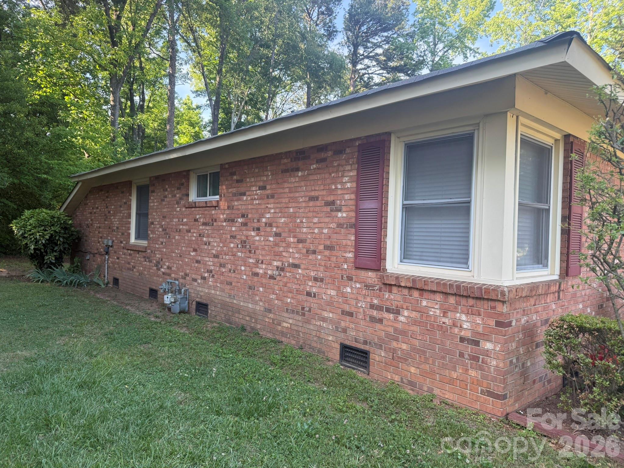 4915 Malibu Drive Charlotte NC 28215
