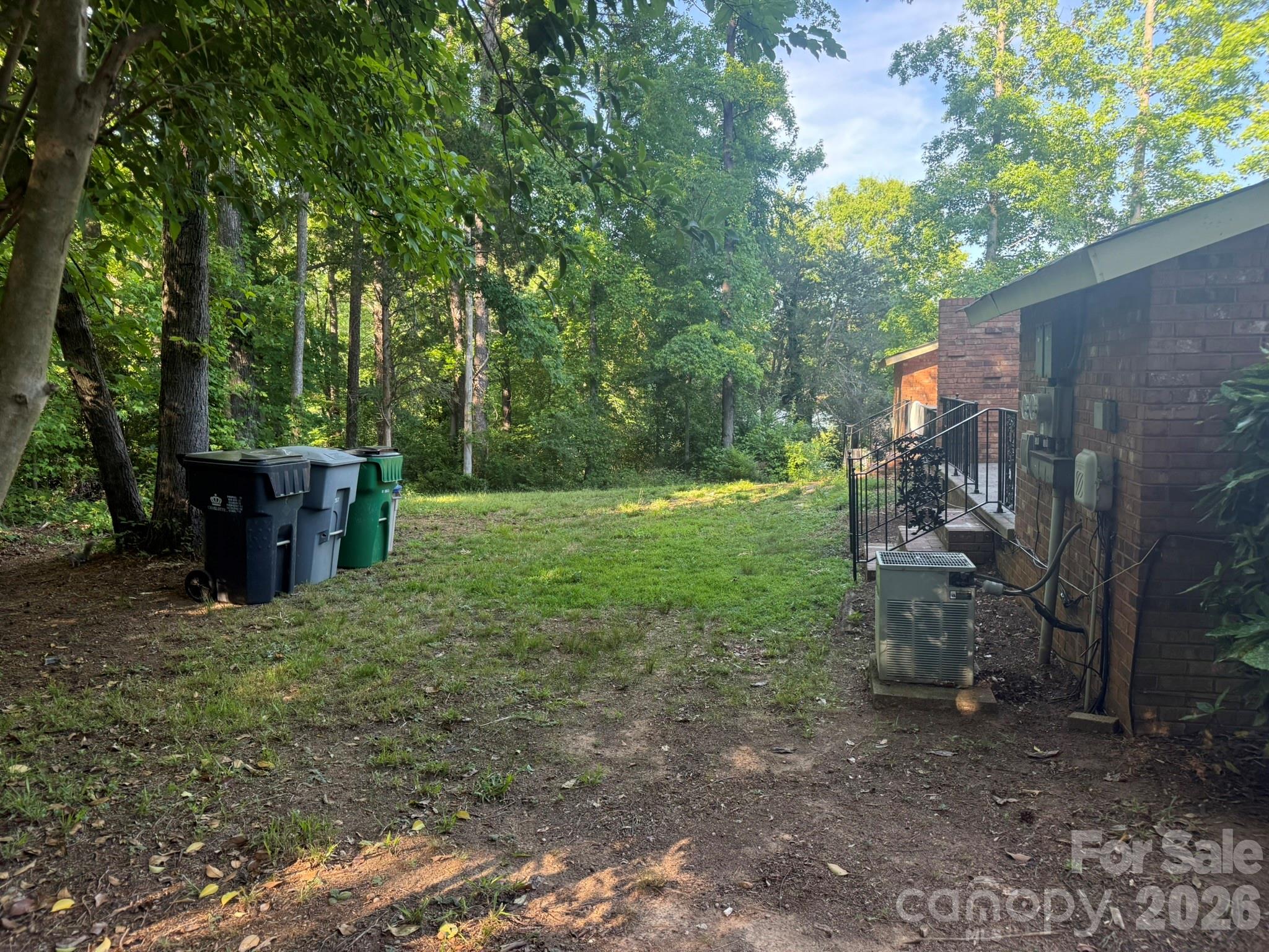 4915 Malibu Drive Charlotte NC 28215