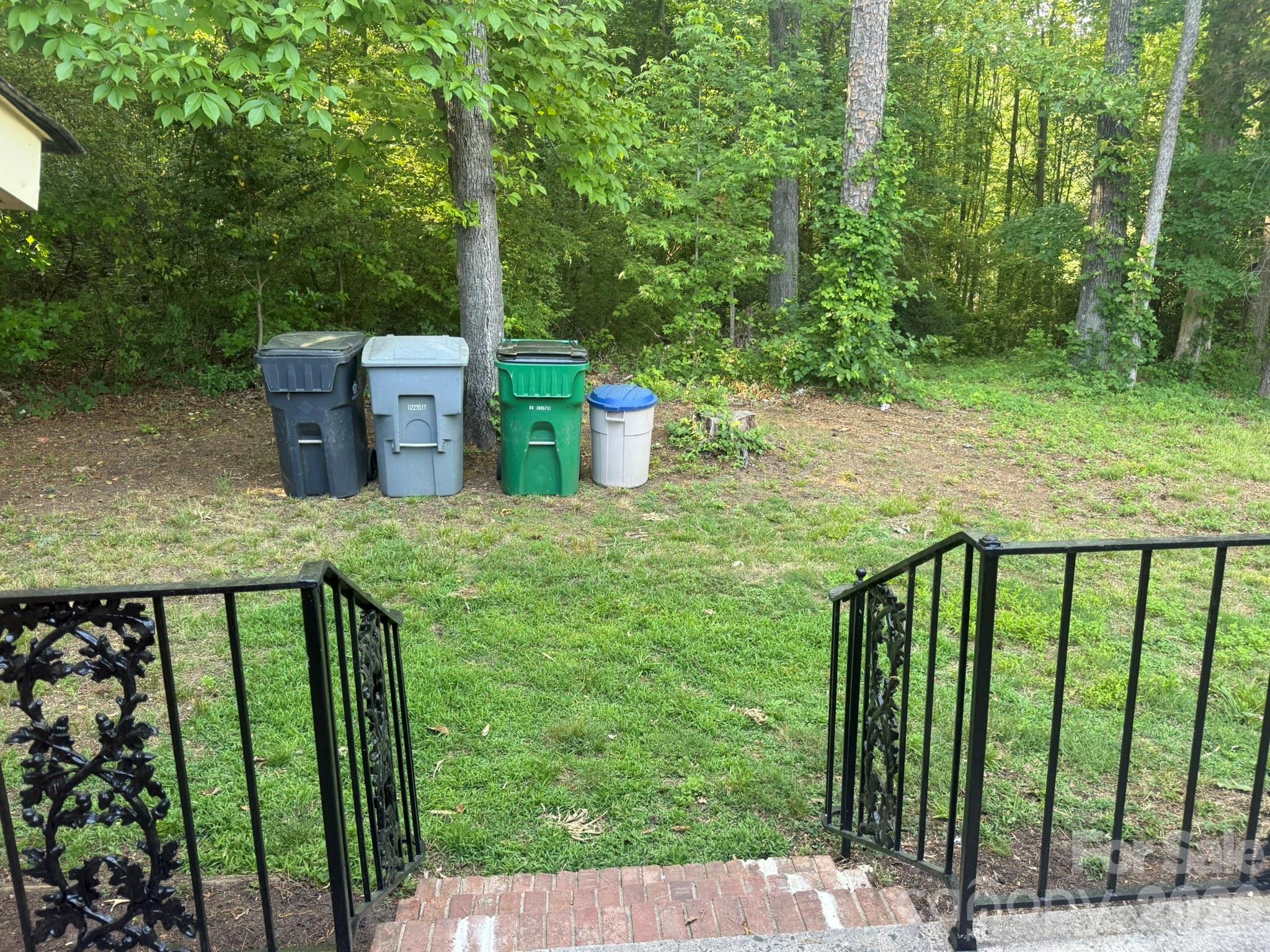 4915 Malibu Drive Charlotte NC 28215