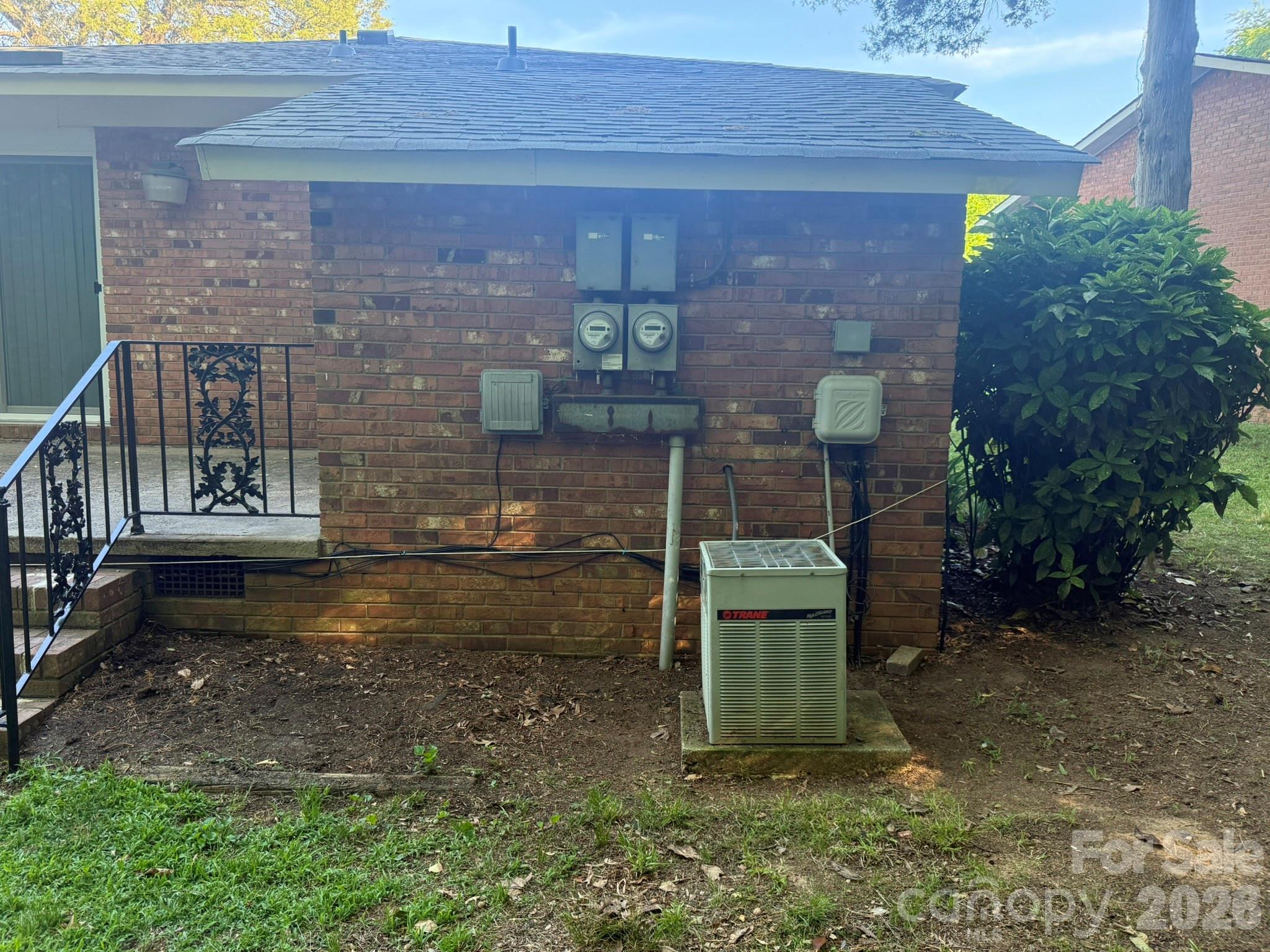 4915 Malibu Drive Charlotte NC 28215