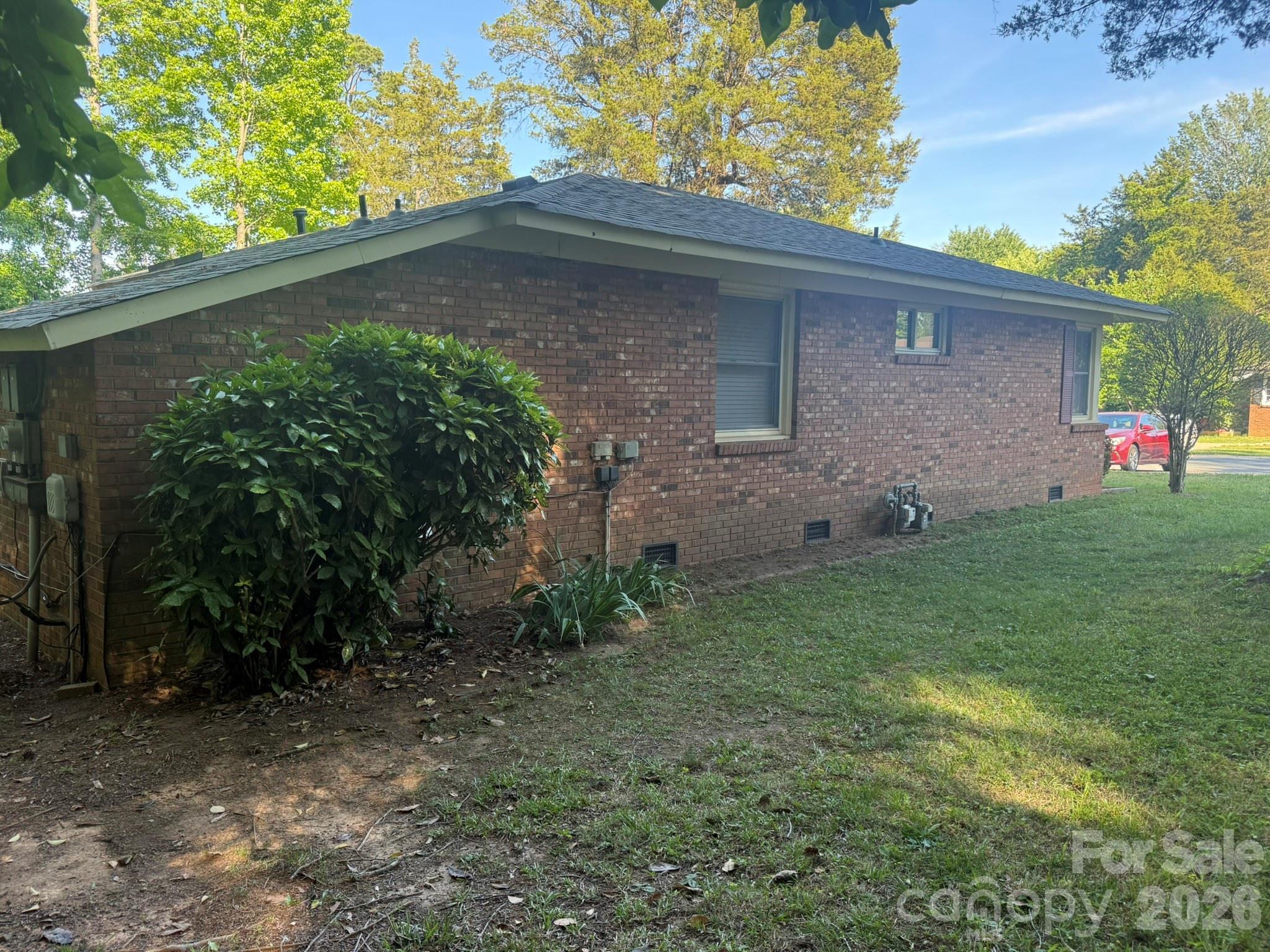 4915 Malibu Drive Charlotte NC 28215
